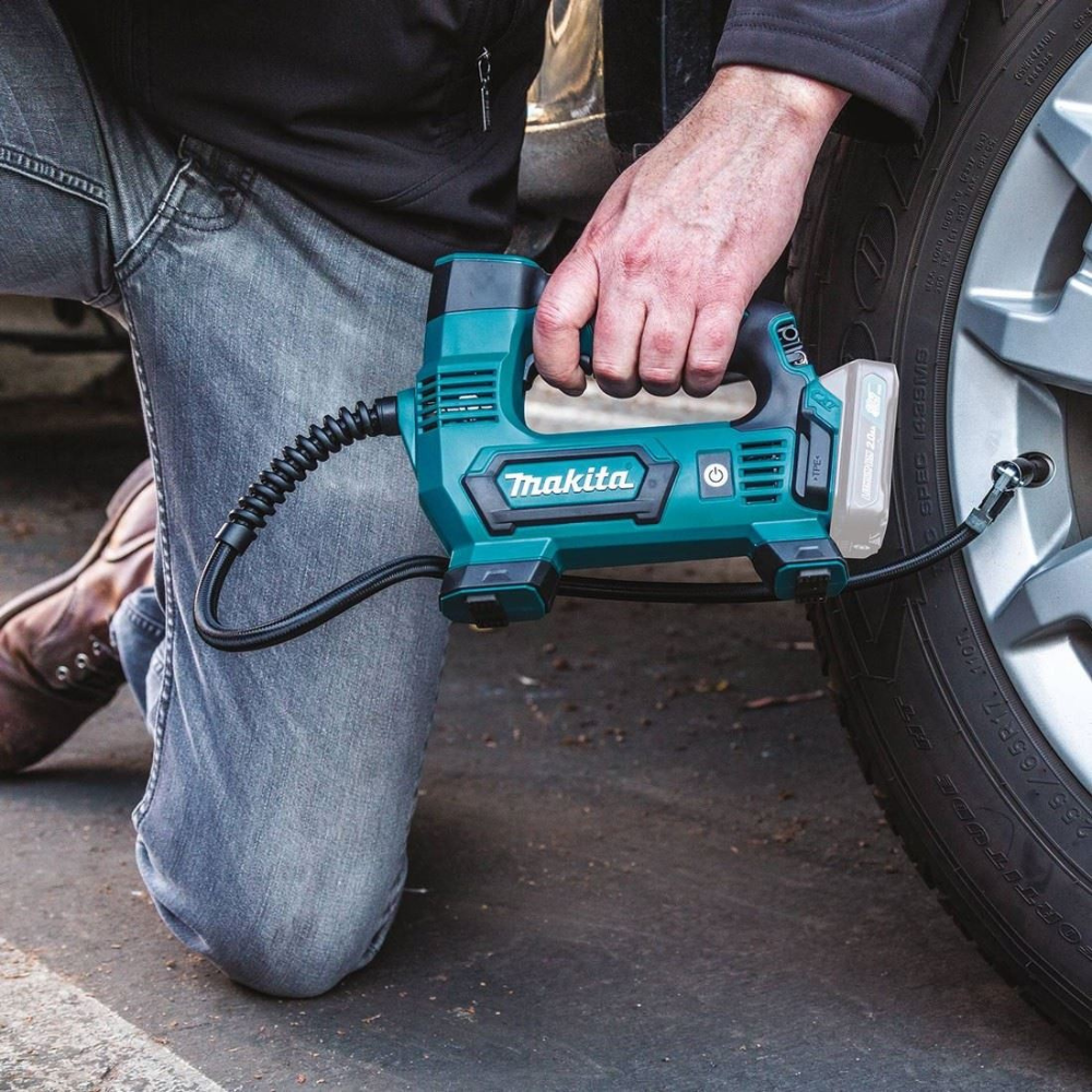 Makita Akumulatorska pumpa 12V SOLO, MP100DZ